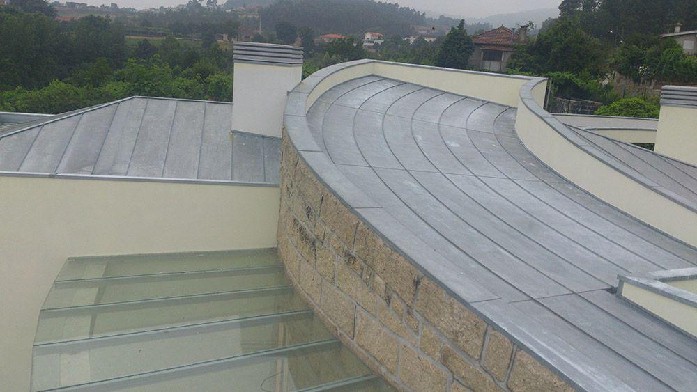 Edificio em Vila Boa de Quires no Marco de Canaveses